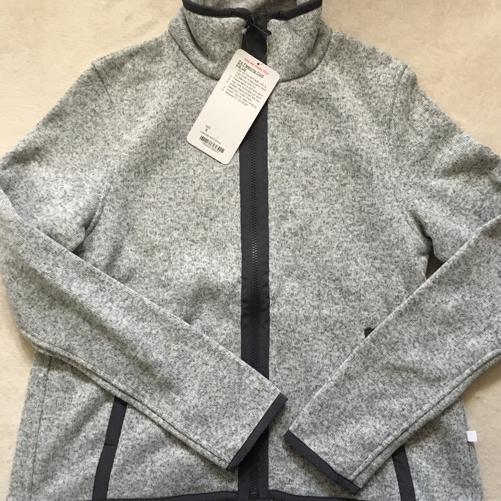 Lululemon It’s Fleecing Cold Zip Up Size 8 NWT